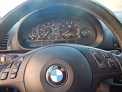 2002 BMW 325i 325i