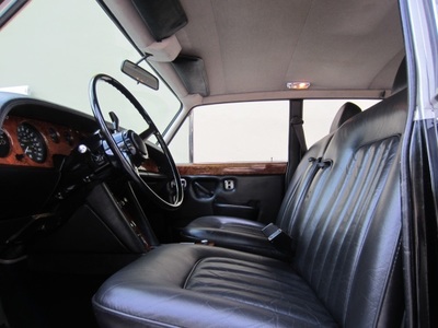 1974 Rolls-Royce Silver Shadow Sedan