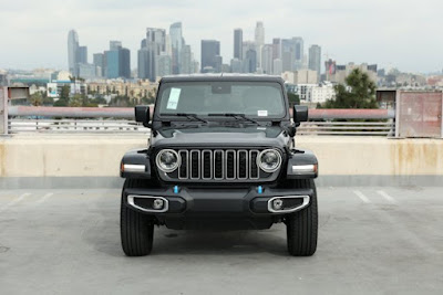 2024 Jeep Wrangler Sahara 4xe