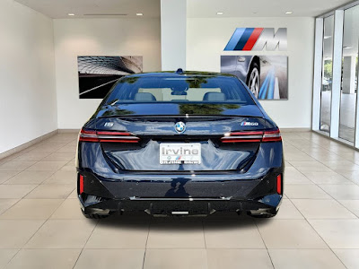 2024 BMW i5 M60