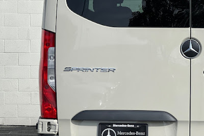 2024 Mercedes-Benz Sprinter 2500 Crew 144 WB