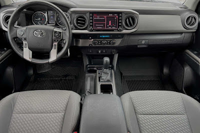 2021 Toyota Tacoma SR5 Double Cab 5' Bed V6 AT