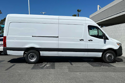 2024 Mercedes-Benz Sprinter 3500 Cargo 170 WB