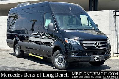 2024 Mercedes-Benz Sprinter 3500 Cargo 170 WB