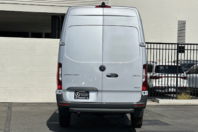 2024 Mercedes-Benz Sprinter 2500 Cargo 170 WB