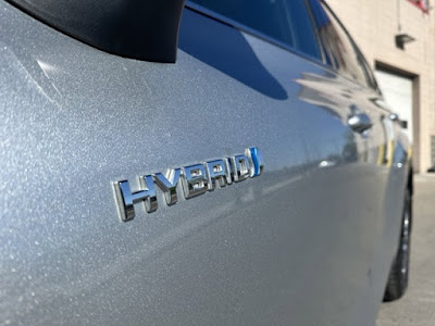 2021 Toyota Highlander Hybrid XLE AWD!