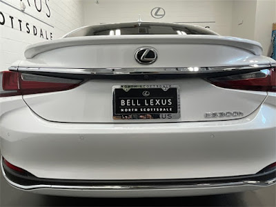 2024 Lexus ES 300h