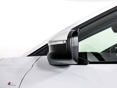 2024 Audi Q4 e-tron Prestige