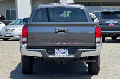 2022 Toyota Tacoma 4WD SR5 Double Cab 5 Bed V6 AT4WD SR Double