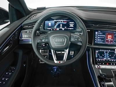 2024 Audi SQ8 Premium Plus