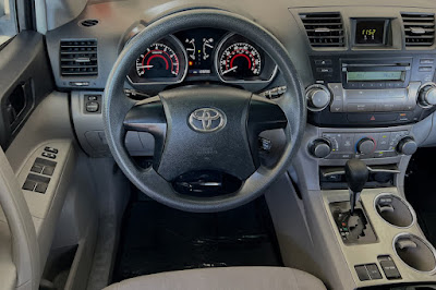 2012 Toyota Highlander BASE