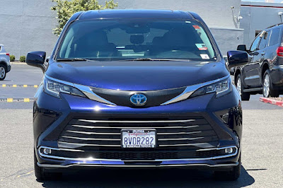 2021 Toyota Sienna XLE