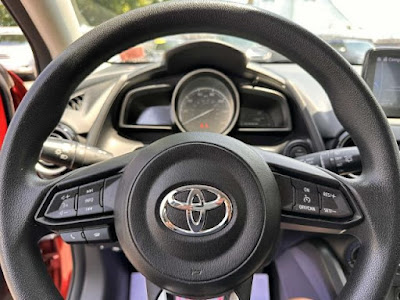 2020 Toyota Yaris XLE
