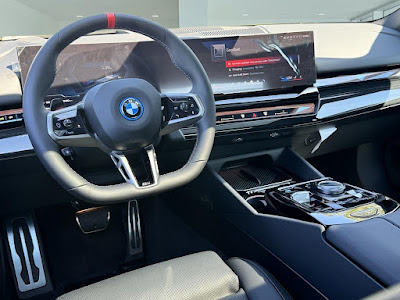 2024 BMW i5 M60