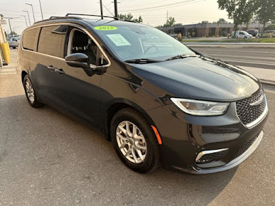 2022 Chrysler Pacifica Touring L BEST DEAL AROUND!