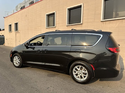 2022 Chrysler Pacifica Touring L BEST DEAL AROUND!