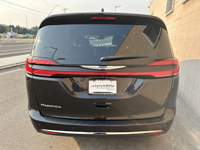 2022 Chrysler Pacifica Touring L BEST DEAL AROUND!