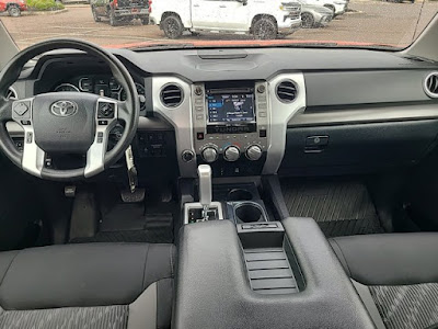 2018 Toyota Tundra 4WD SR5 4WD