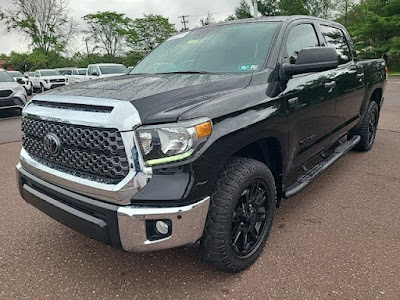 2021 Toyota Tundra 4WD SR5 4WD