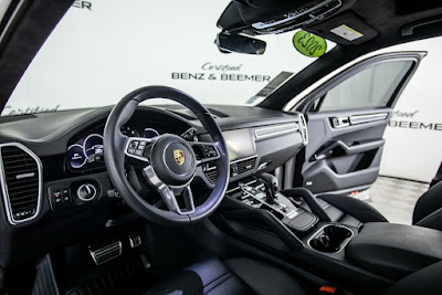 2023 Porsche Cayenne GTS