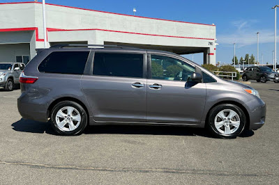 2015 Toyota Sienna XLE