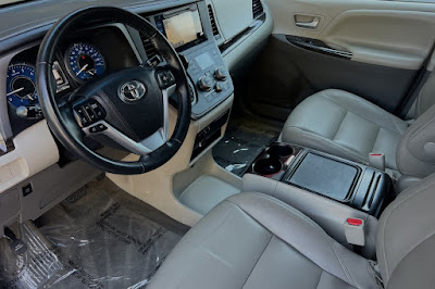 2015 Toyota Sienna XLE