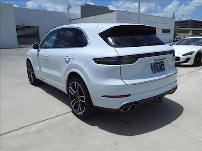 2023 Porsche Cayenne Turbo