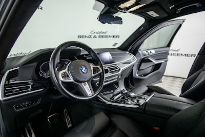 2021 BMW X7 M50i