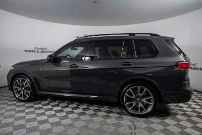 2021 BMW X7 M50i