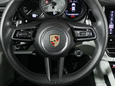 2024 Porsche Macan S