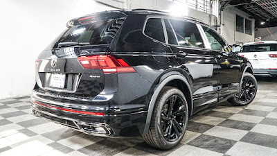 2024 Volkswagen Tiguan 2.0T SE R-Line Black