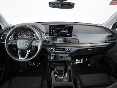 2024 Audi Q5 S line Premium