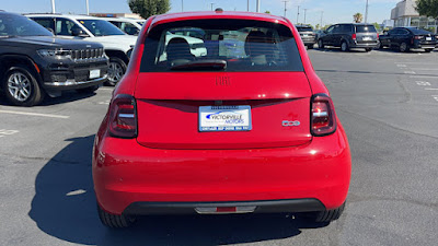 2024 FIAT 500e INSPI(RED)