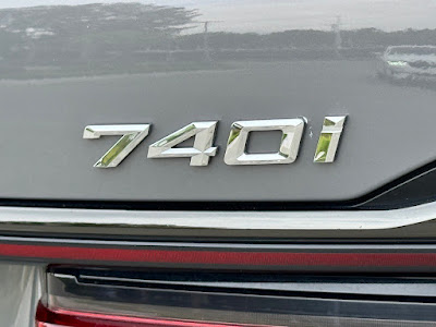 2022 BMW 7 Series 740i