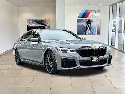 2022 BMW 7 Series 740i