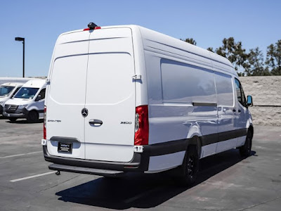 2024 Mercedes-Benz Sprinter Cargo Van