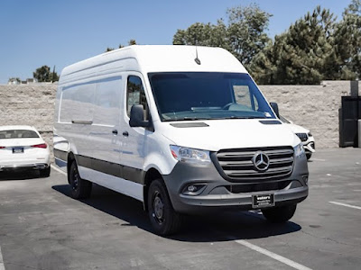 2024 Mercedes-Benz Sprinter Cargo Van