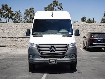 2024 Mercedes-Benz Sprinter Cargo Van