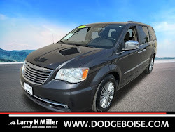 2016 Chrysler Town & Country Touring-L Anniversary Edition