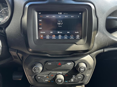 2019 Jeep Renegade 2WD Latitude