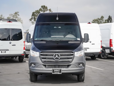 2024 Mercedes-Benz Sprinter Cargo Van