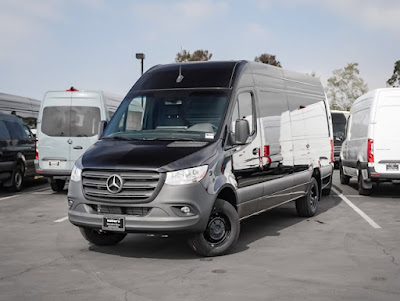 2024 Mercedes-Benz Sprinter Cargo Van