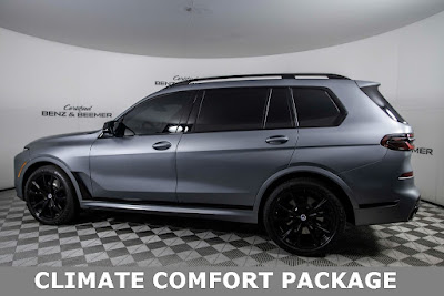 2023 BMW X7 M60i