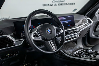 2023 BMW X7 M60i