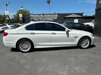 2013 BMW 5 Series 535i Sedan RWD