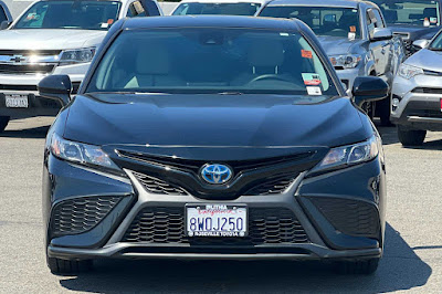 2021 Toyota Camry Hybrid SE