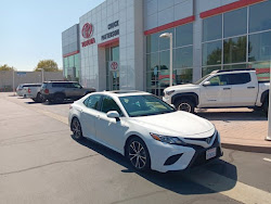 2020 Toyota Camry Hybrid SE