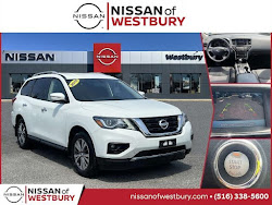 2018 Nissan Pathfinder SV