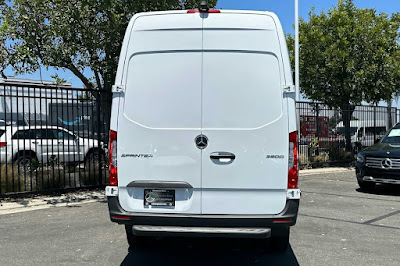 2024 Mercedes-Benz Sprinter 3500 Cargo 170 WB