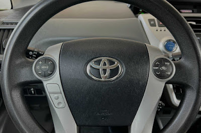 2014 Toyota Prius V Two